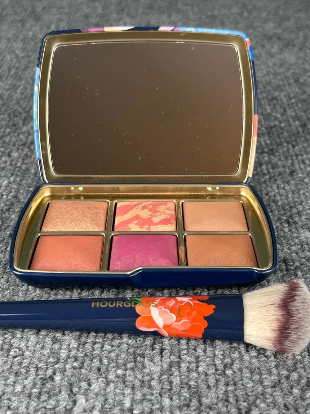 HOURGLASS Ambient Lighting Edit Unlocked Palette FOX 🦊 w BRUSH Highlight& Blush